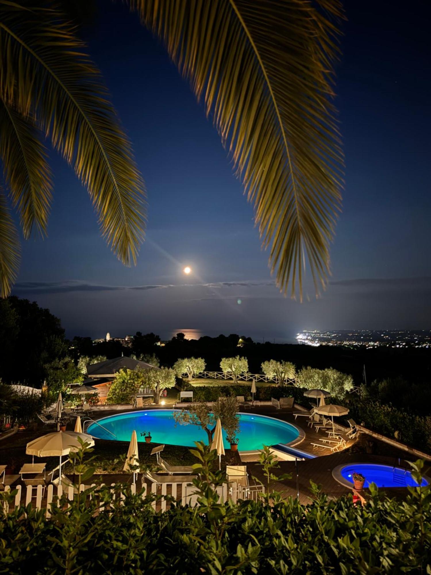 Hotel Le Cave Sirolo Exterior photo